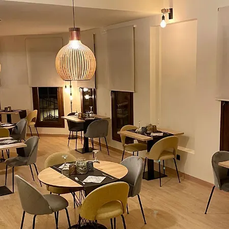 Cal Barber Hotel Botarell