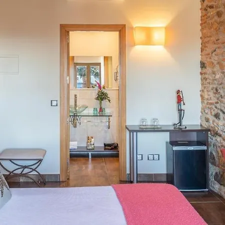Cal Barber Hotel